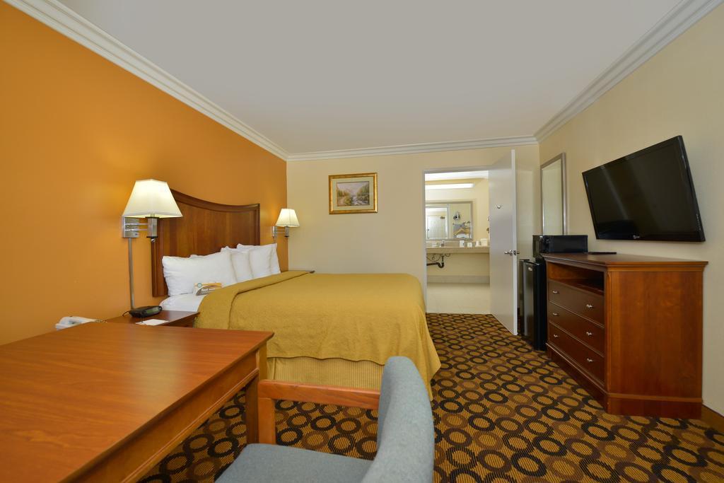 Quality Inn Lake Elsinore I-15 Εξωτερικό φωτογραφία