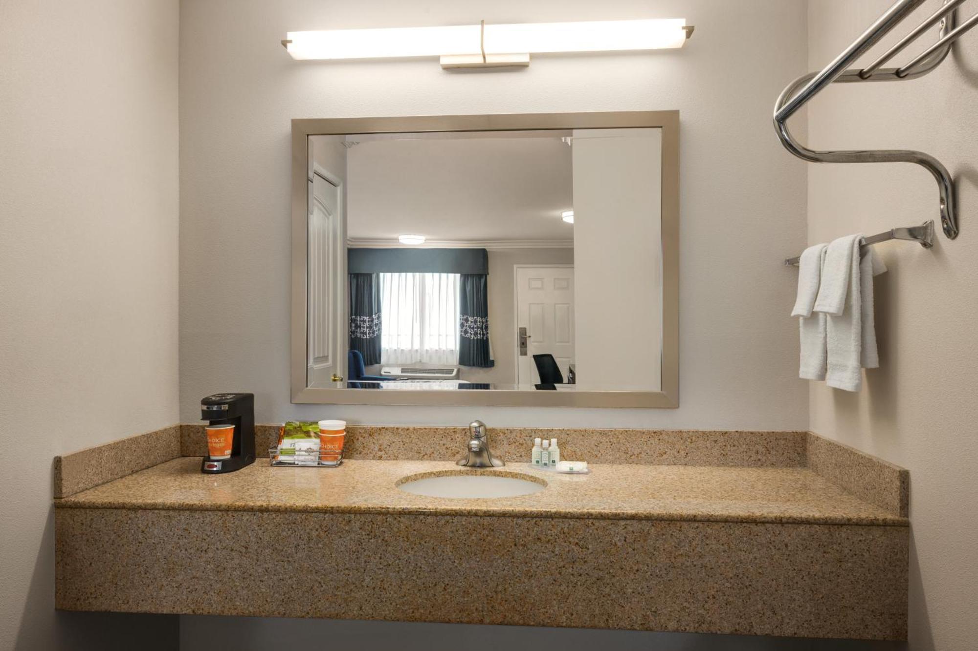Quality Inn Lake Elsinore I-15 Εξωτερικό φωτογραφία